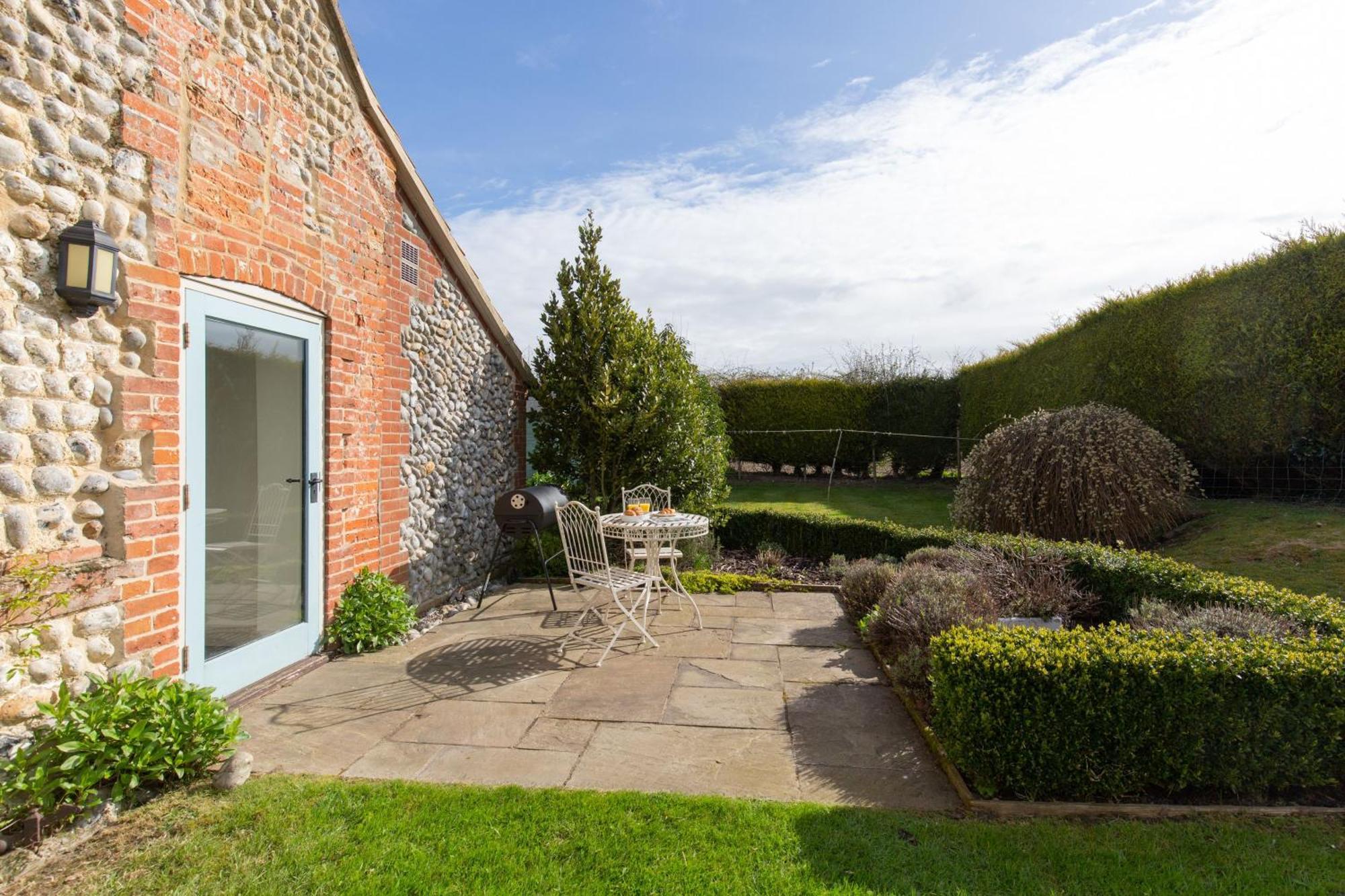 Garden Cottage West Beckham 外观 照片